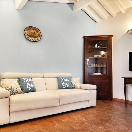 Casa Velia 78Mq A 30 Metri Dal Mare Di San Vincenzo Lägenhet Exteriör bild