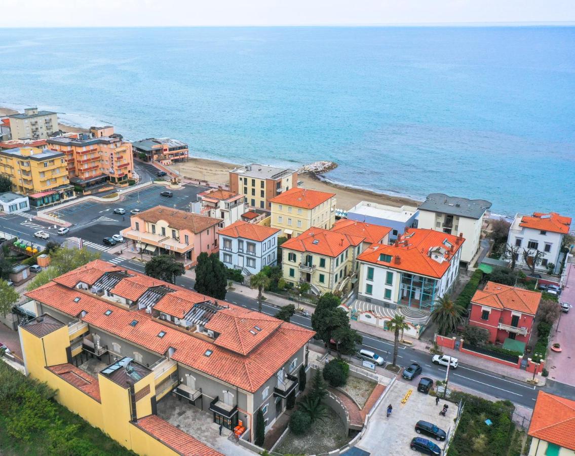 Casa Velia 78Mq A 30 Metri Dal Mare Di San Vincenzo Lägenhet Exteriör bild
